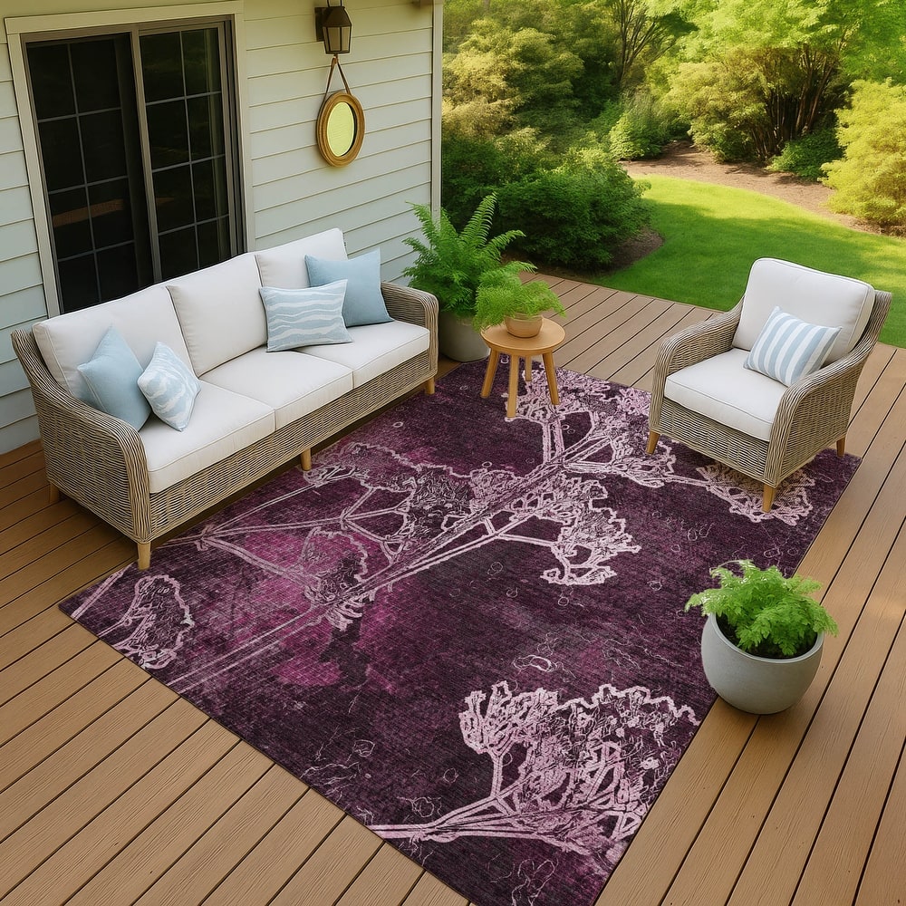 Machine Washable Indoor/ Outdoor Modern Floral Chantille Rug