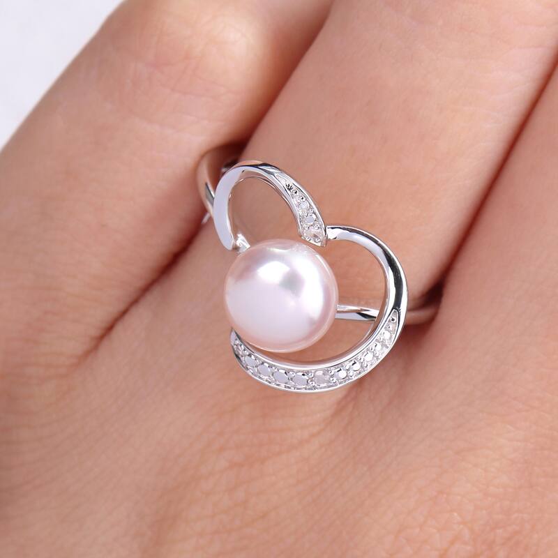 Miadora Sterling Silver Freshwater Cultured Pearl and Diamond Accent Solitaire Heart Ring (8-8.5mm)