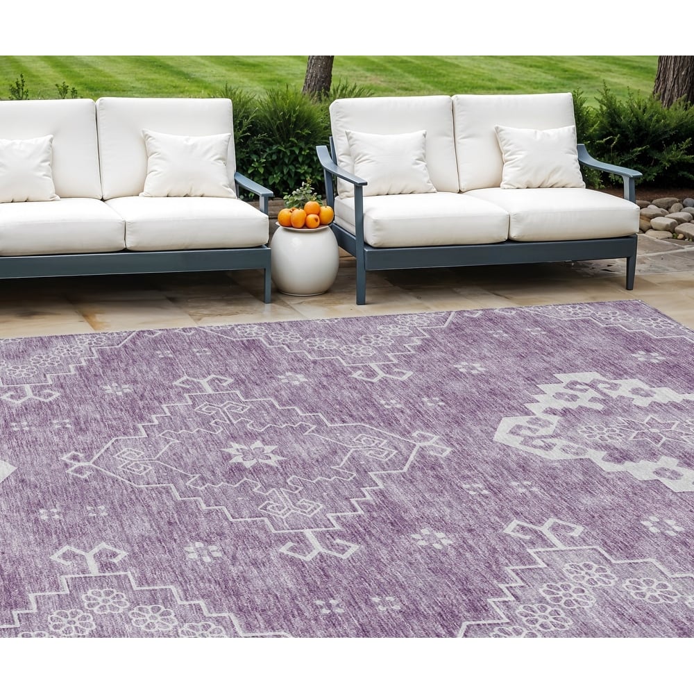 HomeRoots Medallion Traditional Rectangle Outdoor Rug