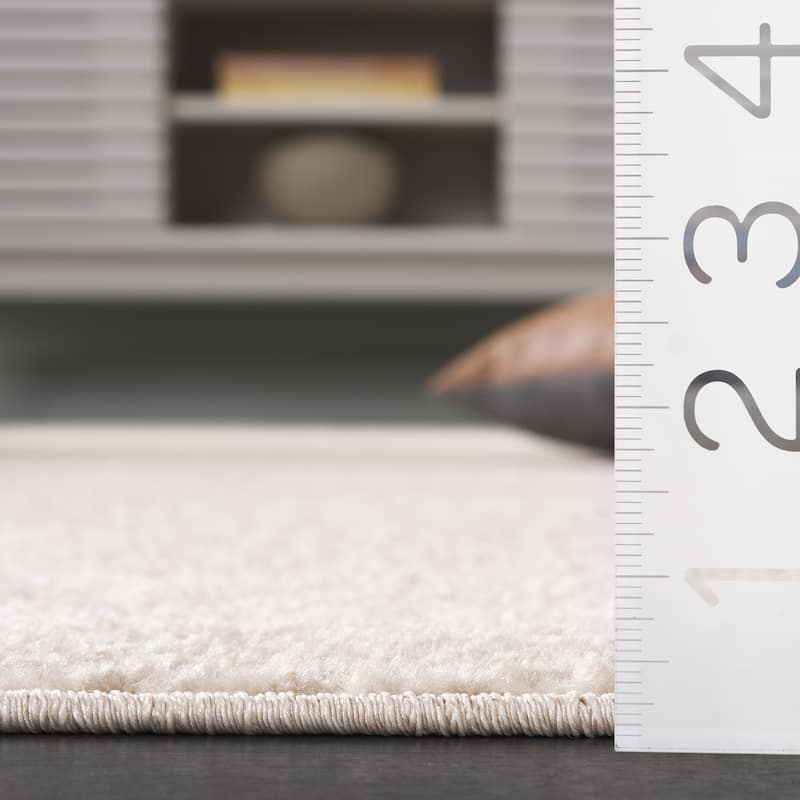 SAFAVIEH Stella Lissi Modern & Contemporary Rug