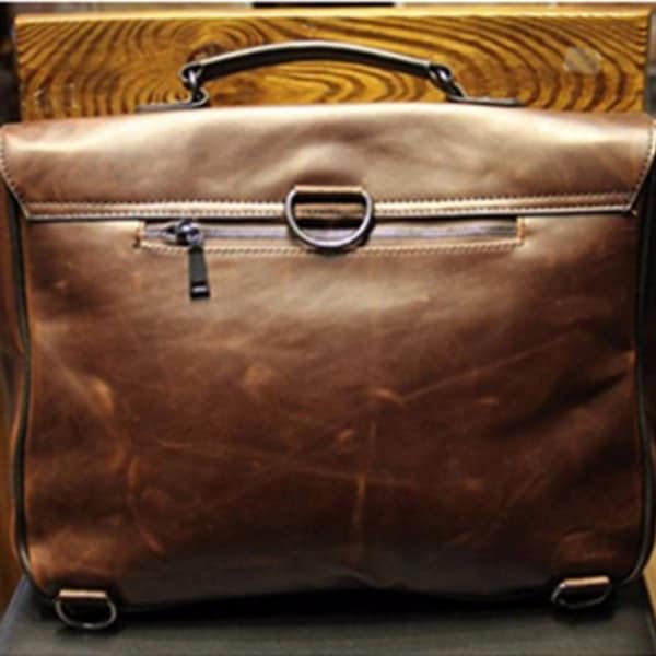 Messenger Bag Leather Vintage Full Flap Laptop Tablet Shoulder Brown Bag Fashionable Bag.