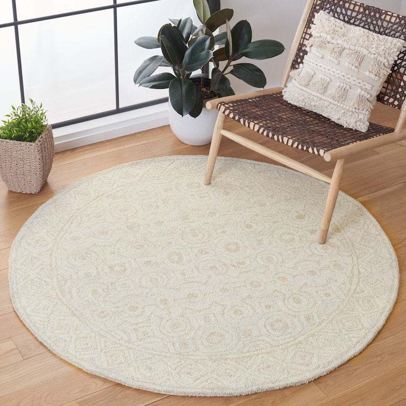 SAFAVIEH Handmade Kirila Micro-loop Modern Wool Area Rug - 5' Round - Ivory/Light Green