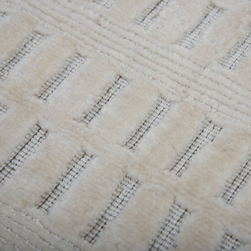 Alora Decor Pure Hand Loomed High/Low Geometric Rug