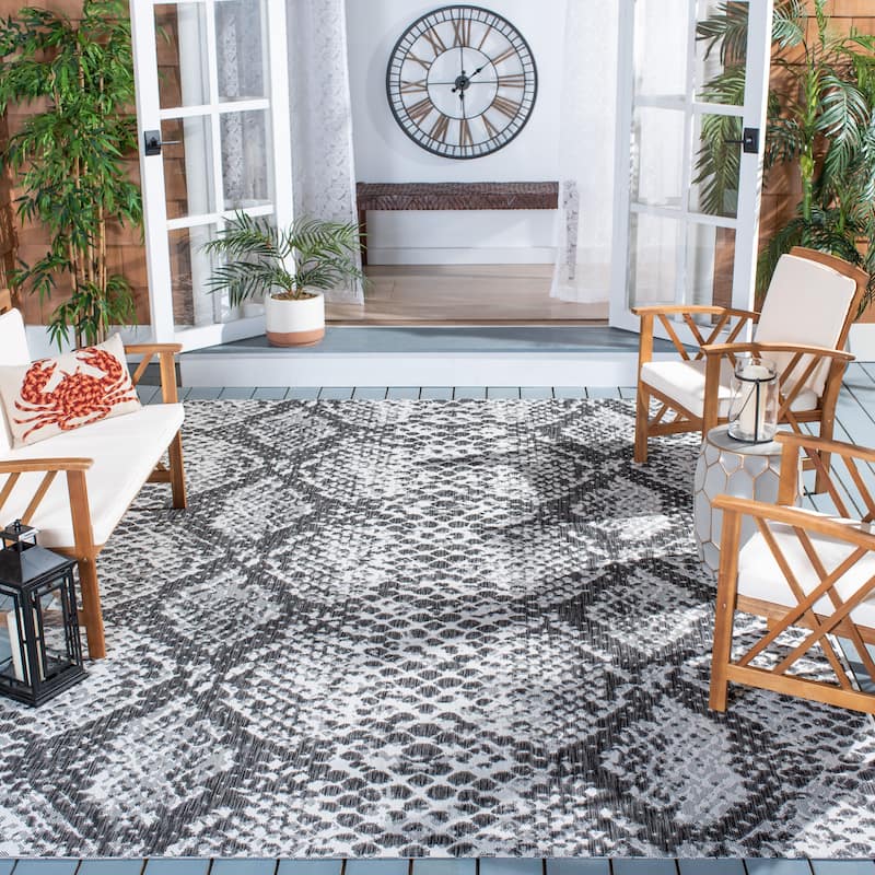 SAFAVIEH Courtyard Katri Indoor/ Outdoor Waterproof Patio Backyard Rug - 4'5" x 6'5" - Grey/Black