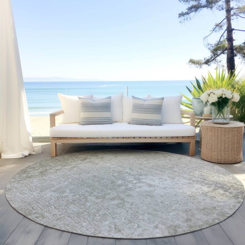 Machine Washable Indoor/ Outdoor Abstract Solid Chantille Rug