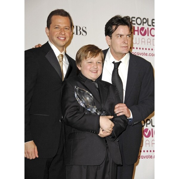 Shop Jon Cryer Angus T Jones Charlie Sheen In The Press Room For The