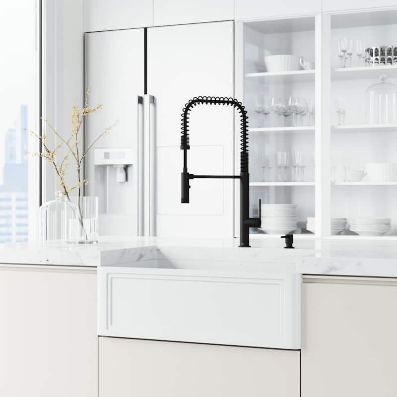 VIGO Sterling 23" H Single Handle Pull-Down Sprayer Kitchen Faucet