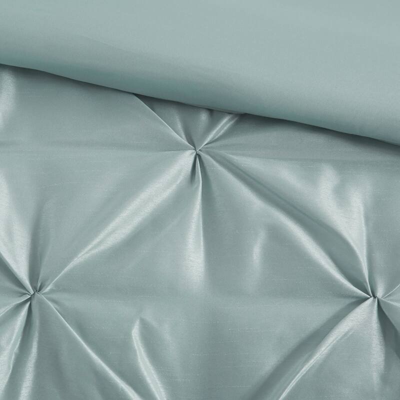 GDF Studio - Laurel 7-Piece Tufted Comforter Set with Decorative Pillows