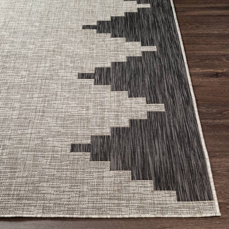 Jazsmin Indoor/ Outdoor Diamond Stripe Area Rug
