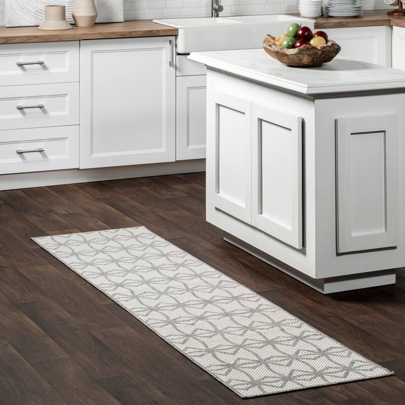 Nuloom Saunders Geometric Indoor/Outdoor Area Rug