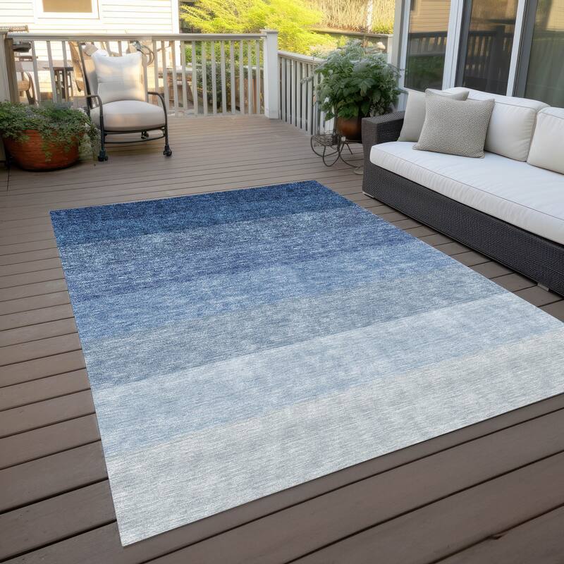Machine Washable Indoor/ Outdoor Chantille Ombre Solid Rug