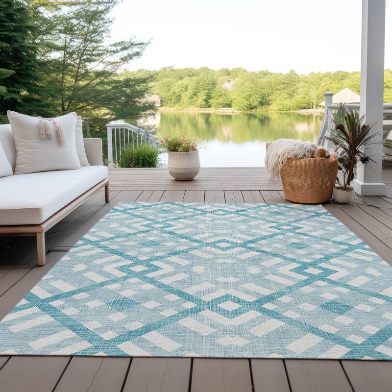 Machine Washable Indoor/ Outdoor Chantille Contemporary Trellis Rug