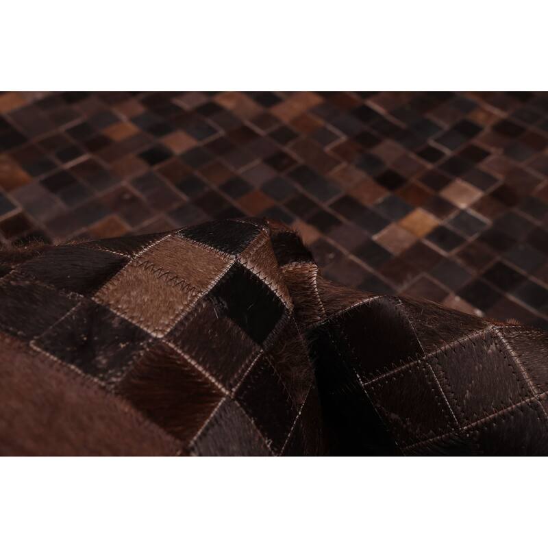 ECARPETGALLERY Handmade Cowhide Patchwork Dark Brown Leather Rug - 6'1 x 6'1