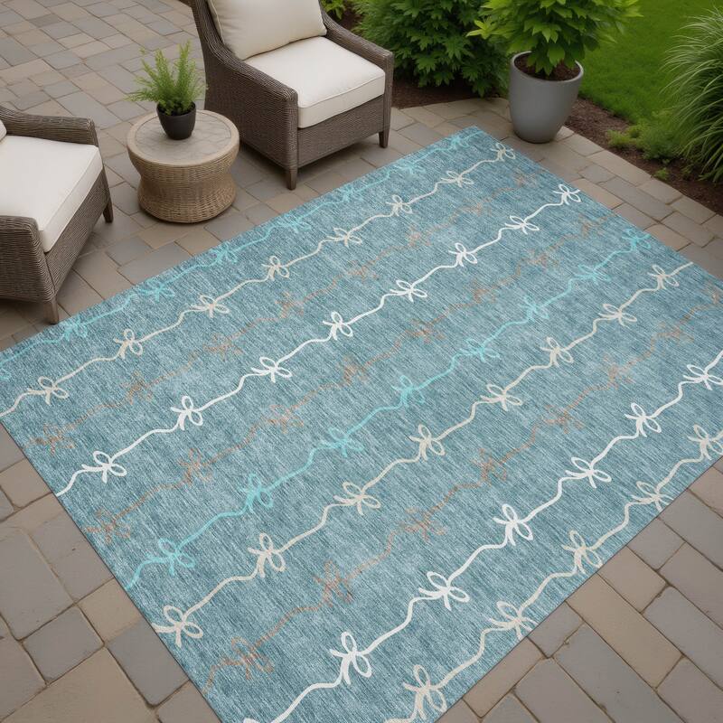 Machine Washable Indoor/ Outdoor Modern Bow Stripe Chantille Rug