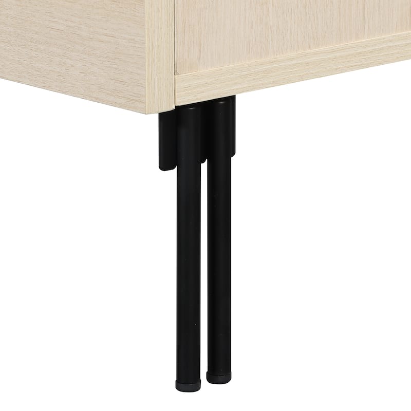 4 Pcs Bedroom Set，Wooden Dresser and Nightstand Sets, Reeded Dresserwith Doors, Night Stand of 2 with Charging
