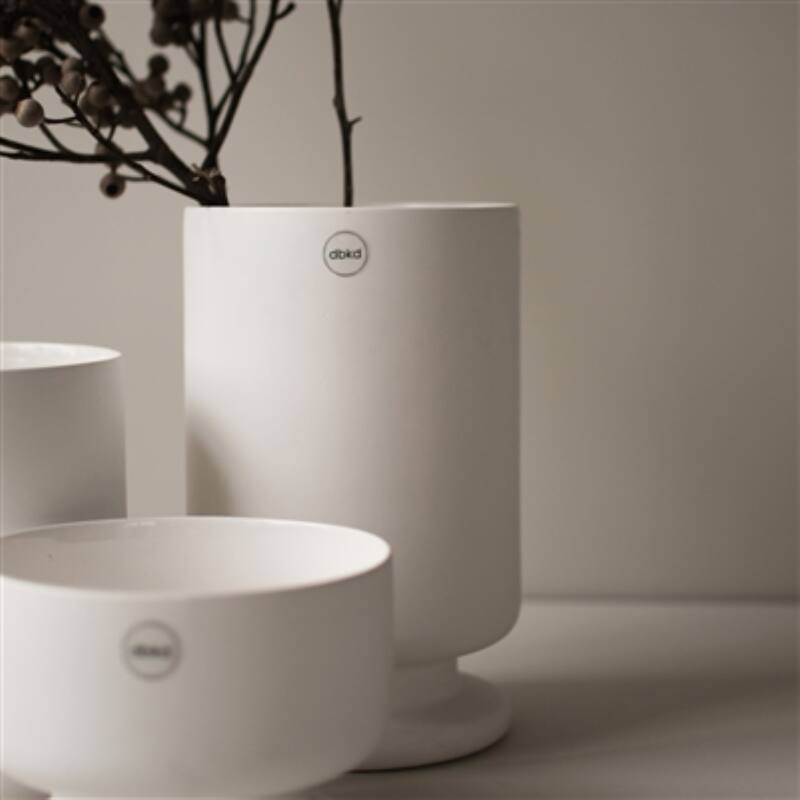 Ceramic Planter with Pedestal - 9.5" - White