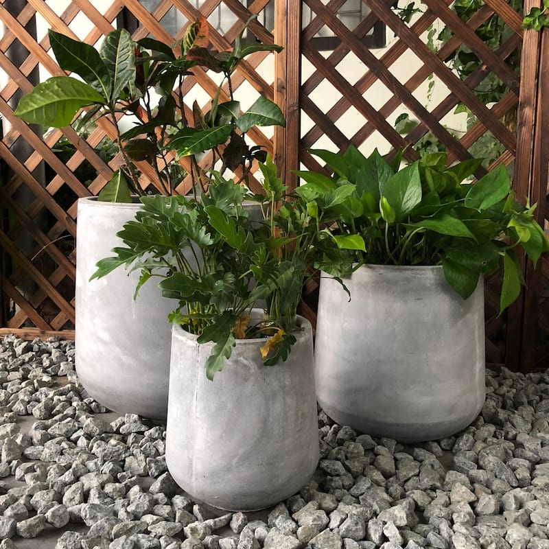 Durx-litecrete Lightweight Concrete Footed Tulip Light Grey Planter Set of 3: 16.5x16.5x17.3, 13x13x13.4, 9.4x9.4x10.6in