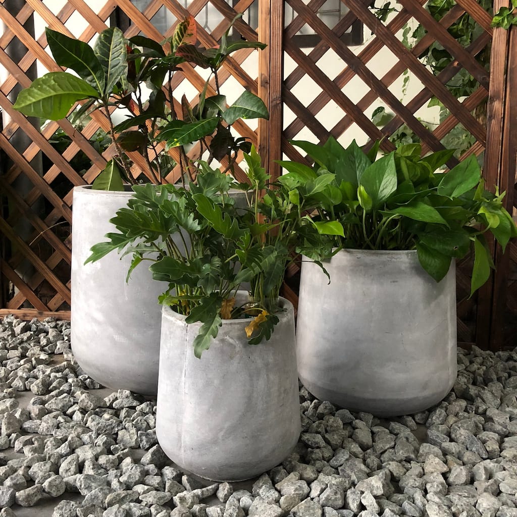 Durx-litecrete Lightweight Concrete Footed Tulip Light Grey Planter Set of 3: 16.5x16.5x17.3, 13x13x13.4, 9.4x9.4x10.6in