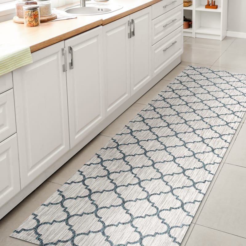 JONATHAN Y Isla Ogee Trellis Indoor/Outdoor Area Rug