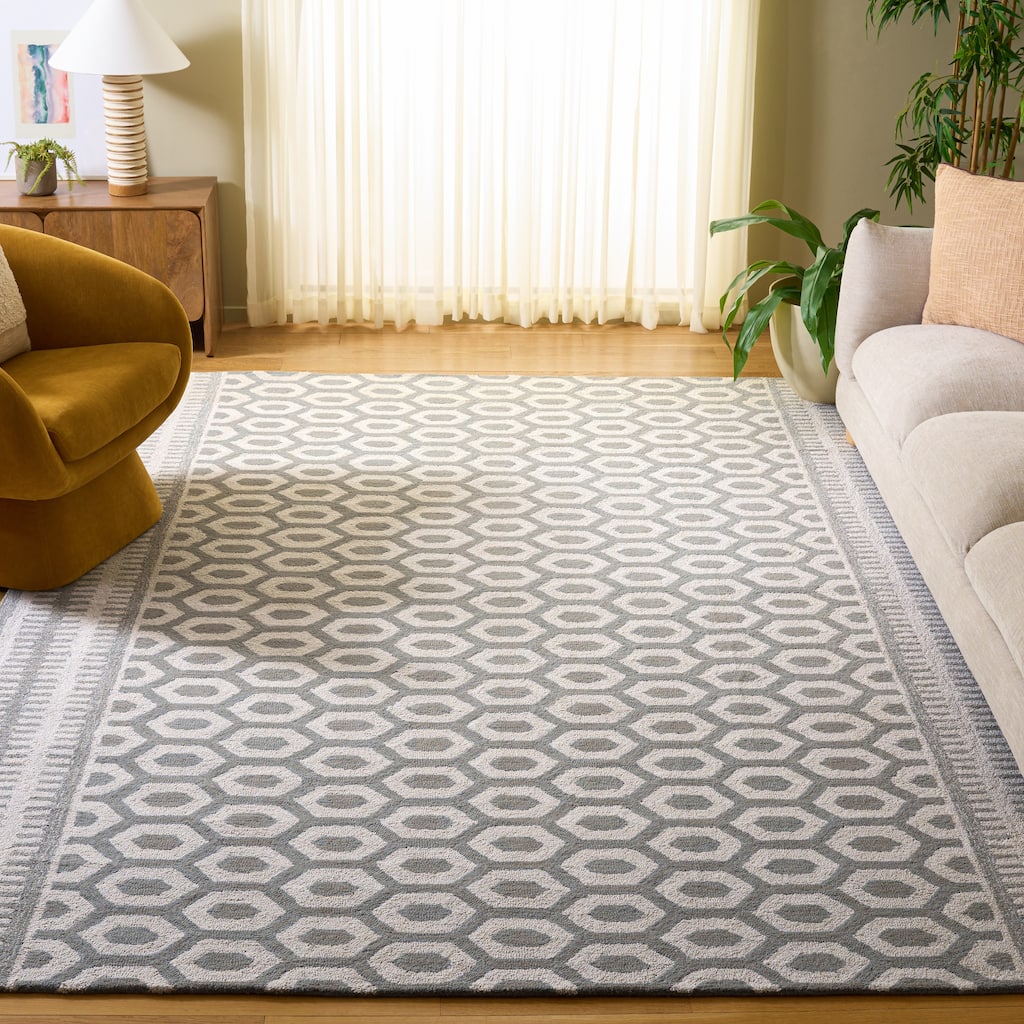 SAFAVIEH Handmade Capri Stoyana Modern Wool Rug