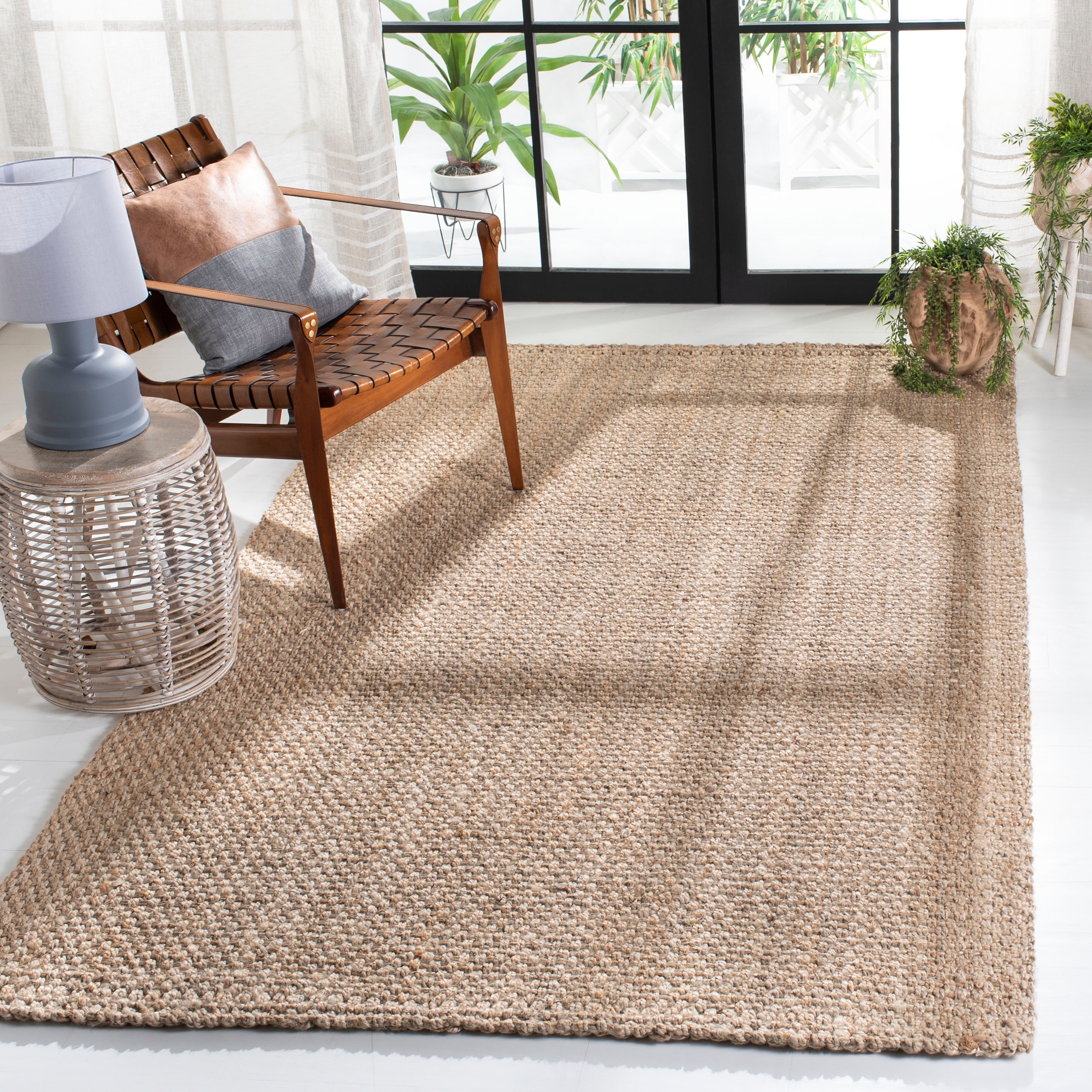 SAFAVIEH Natural Fiber Collection Accent Rug - 2'3 x 4', Natural, Handmade  Farmhouse Jute, Ideal for High Traffic Areas in Entryway, Living Room