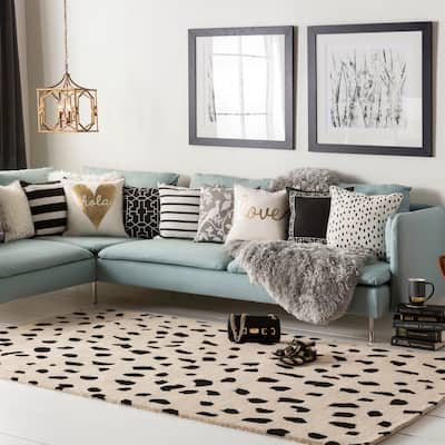 Livabliss Tunas Handmade Animal Print Wool Area Rug