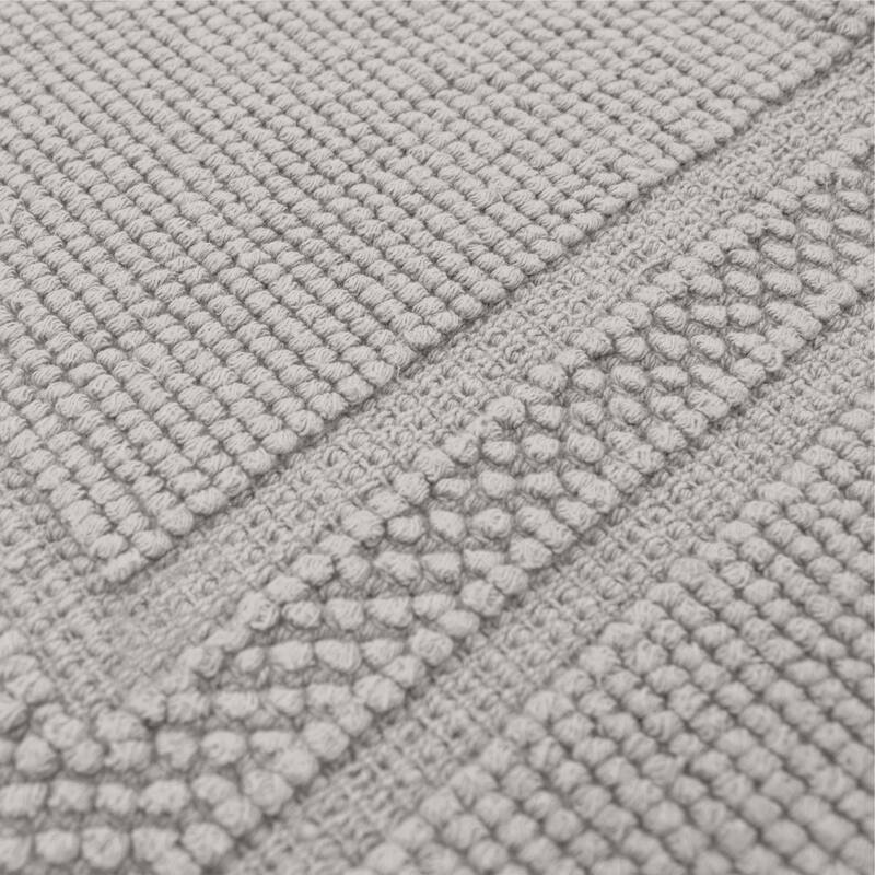 Jean Pierre Cotton Stonewash Racetrack 17 x 24 in. Bath Rug