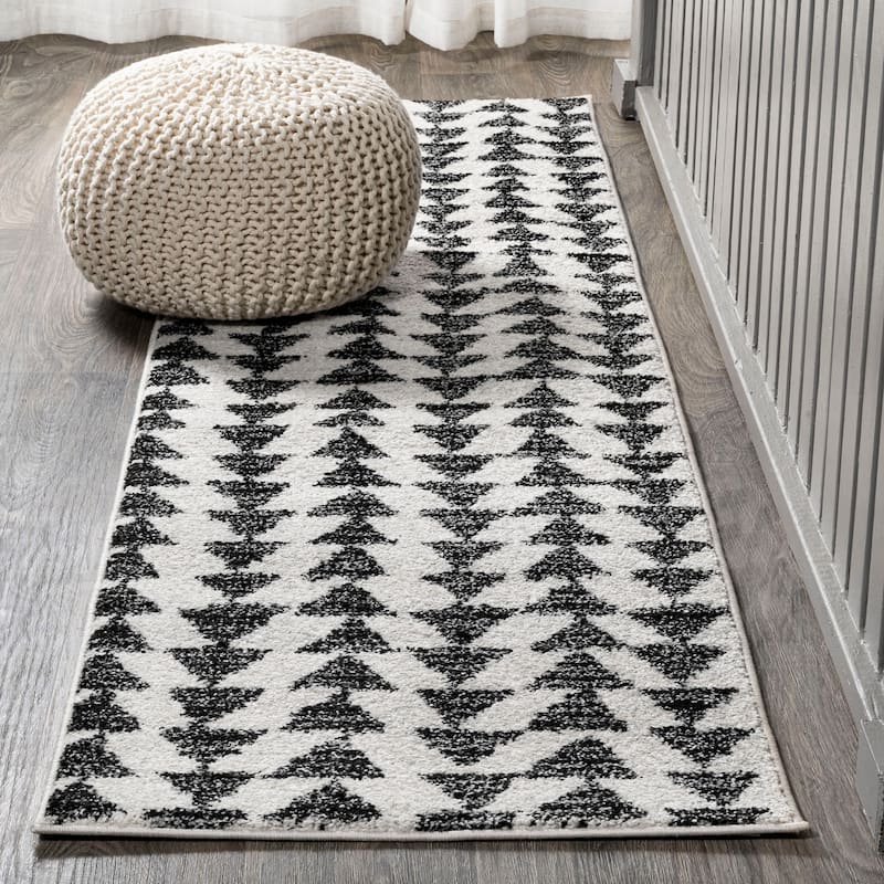 JONATHAN Y Khalil Moroccan Triangle Geometric Area Rug