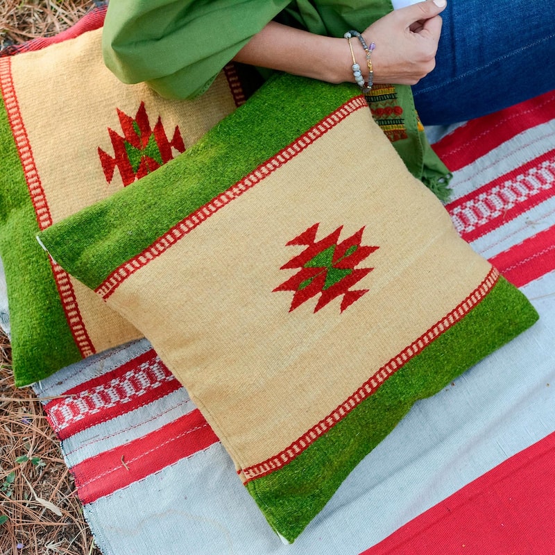 Handmade Wool Sierra Zapotec Set of Two Cushion Covers (Mexico)