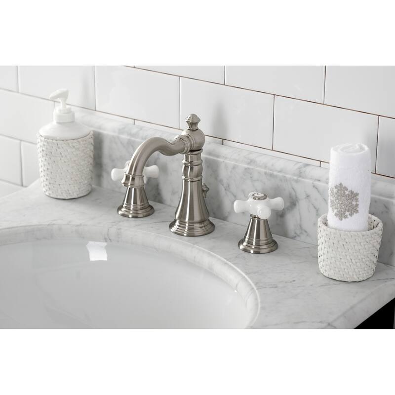American Classic 8 in. Widespread Bathroom Faucet - Brushed Nickel