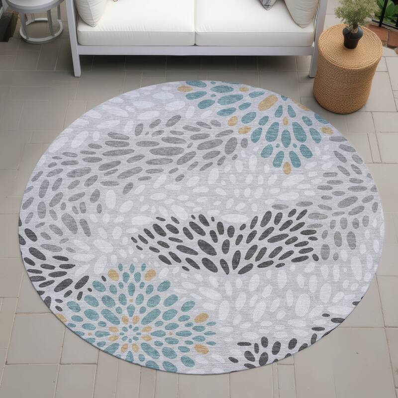 Machine Washable Indoor/ Outdoor Modern Genoa Chantille Rug - Silver - 8' x 8'