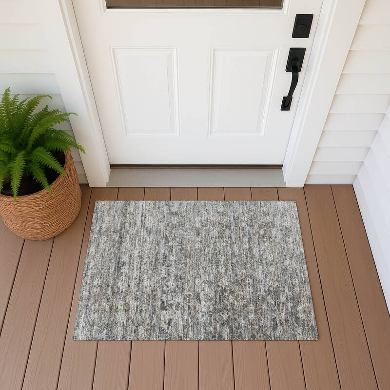 Machine Washable Indoor/ Outdoor Traditional Harmony Chantille Rug - Pewter - 1'8" x 2'6"
