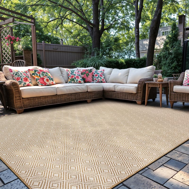 Diamond Weave Reversible Jute-Look Indoor/Outdoor Rug Reversible, Easy-Care Indoor/Outdoor Rug with Natural Fiber Look - 7' 10" X 10'