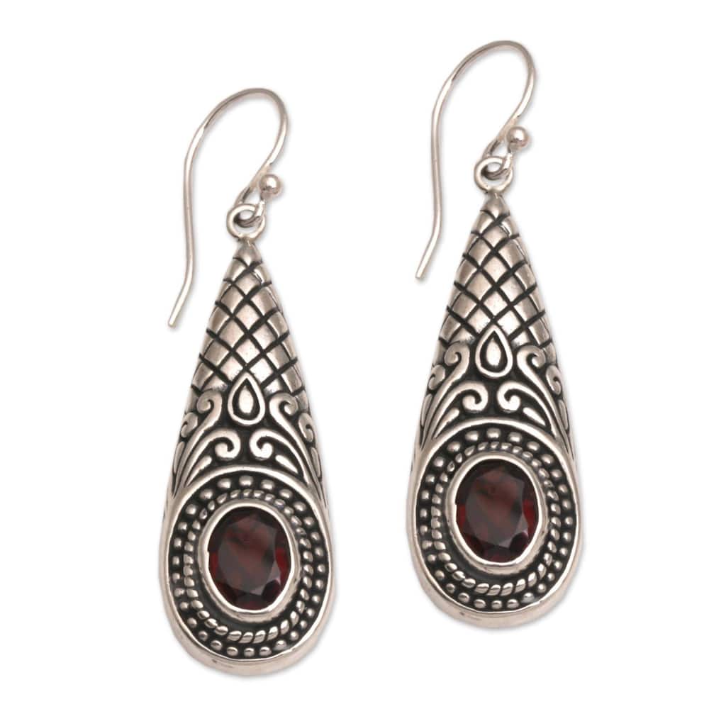 NOVICA Handmade Sterling Silver 'Sparkling Delight' Garnet Earrings (Indonesia) - 1.9*0.5