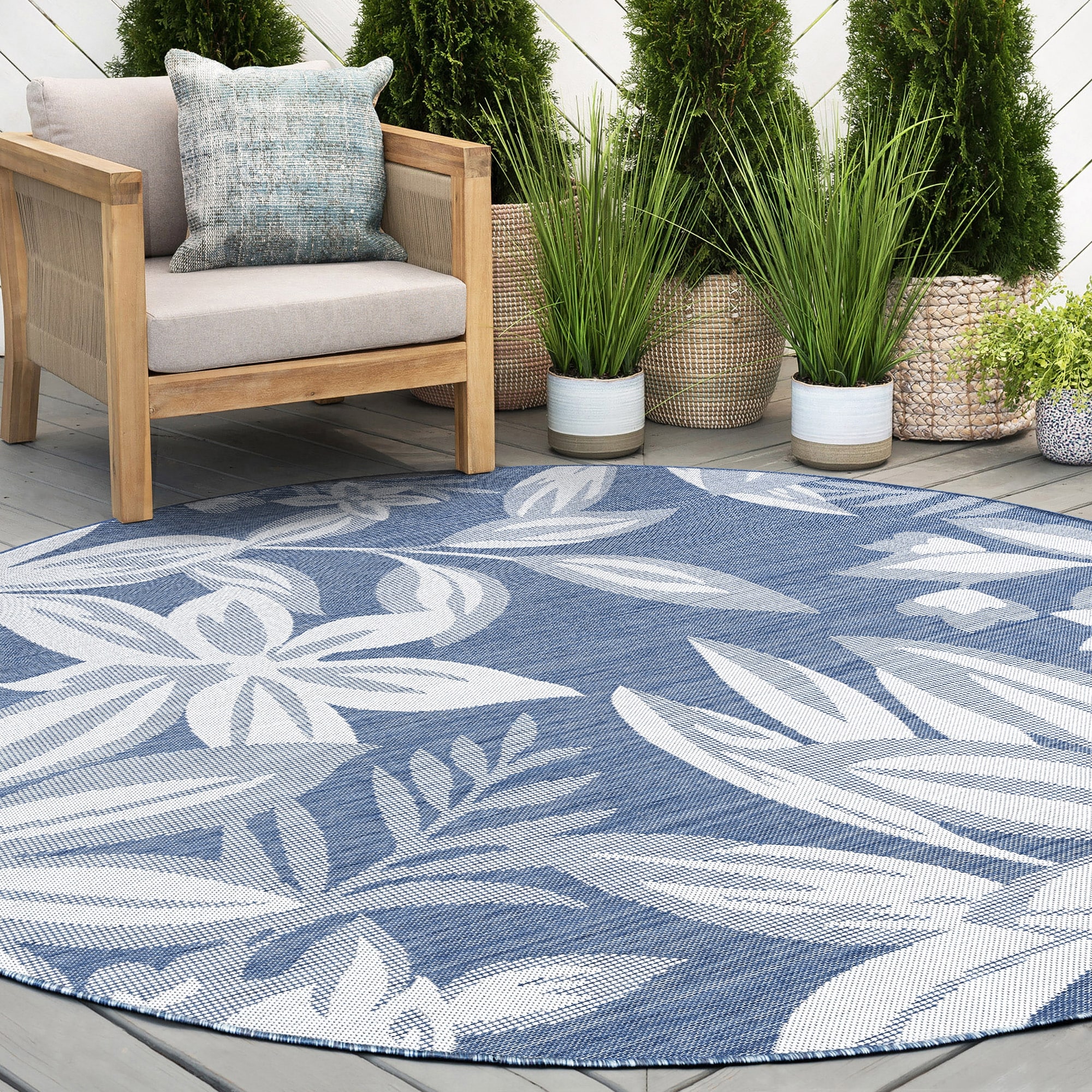 Exo Coastal Floral Indoor/Outdoor Area Rug