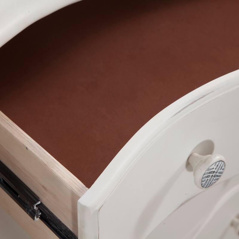 Roanoke 3-drawer Nightstand