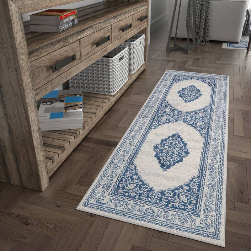 Carrington Traditional Oriental Indoor Area Rug