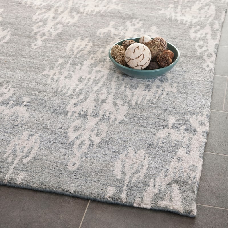 SAFAVIEH Couture Hand-knotted Tibetan Gabina Modern Wool Rug