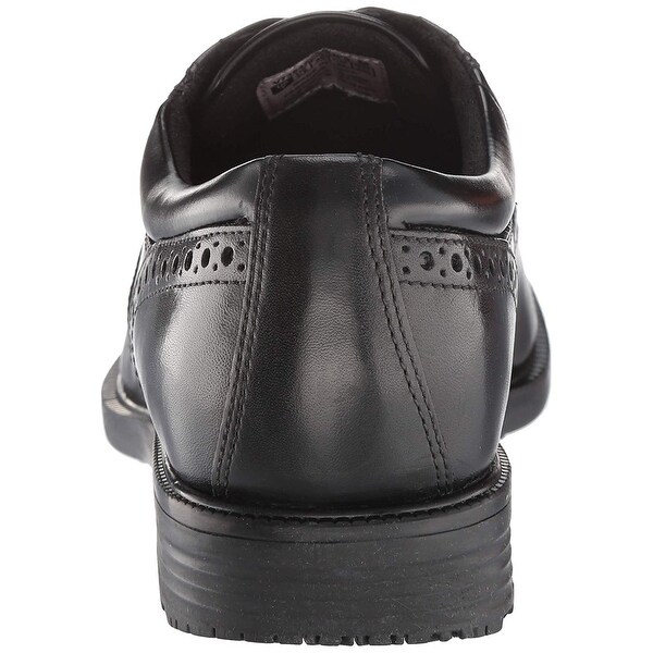 rockport men's essential details waterproof wingtip oxford shoe