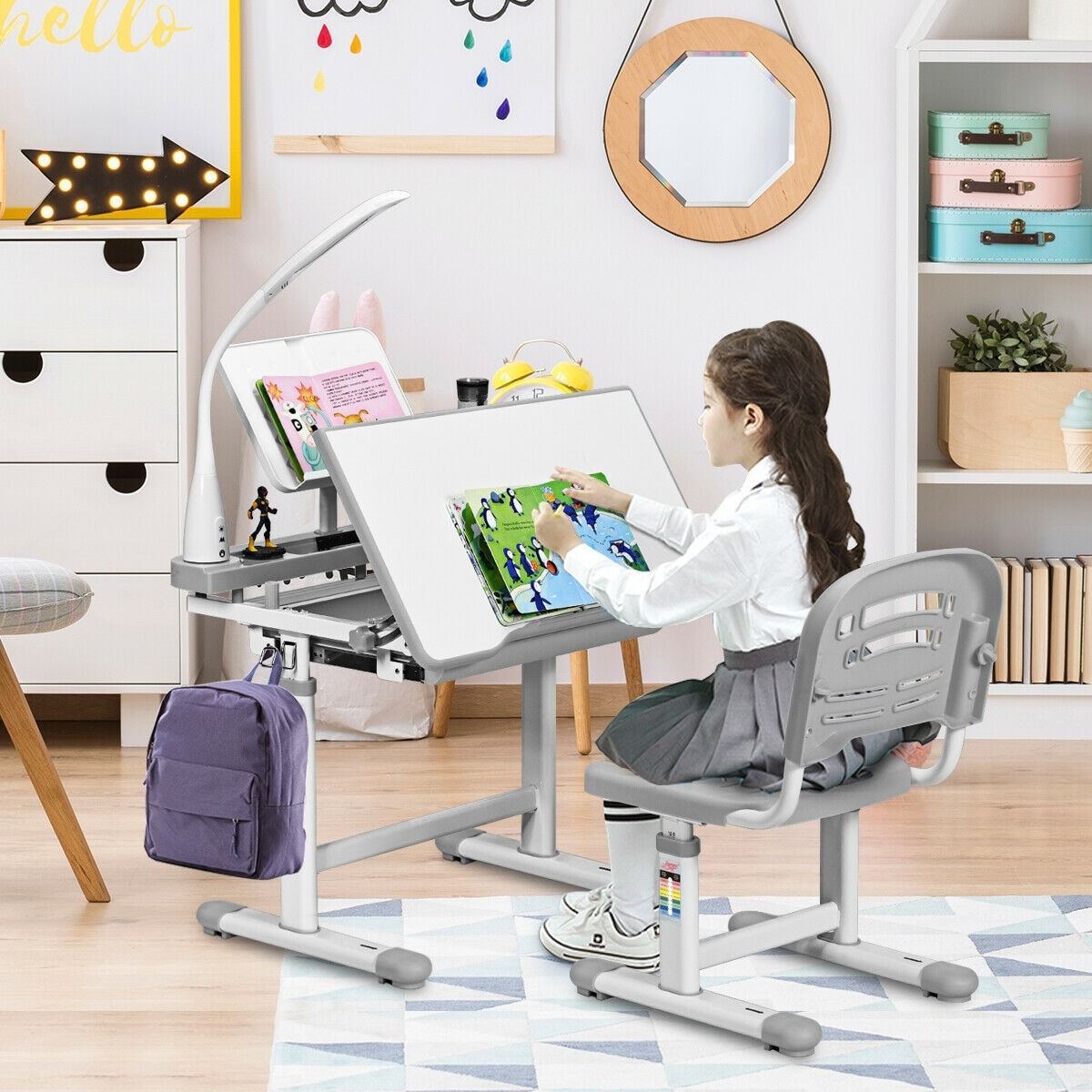 Adjustable kids desk chair 2025 set with lamp and bookstand