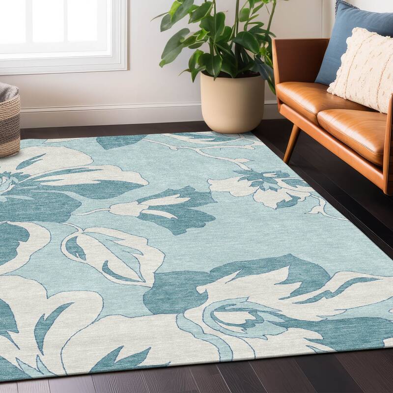 Machine Washable Indoor/ Outdoor Chantille Floral Contemporary Rug