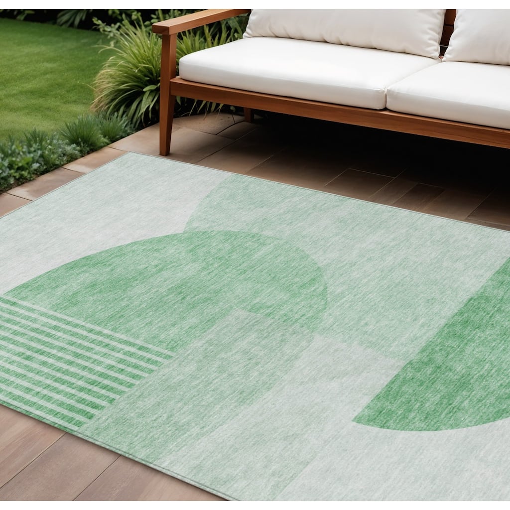 HomeRoots Geometric Transitional Rectangle Outdoor Rug