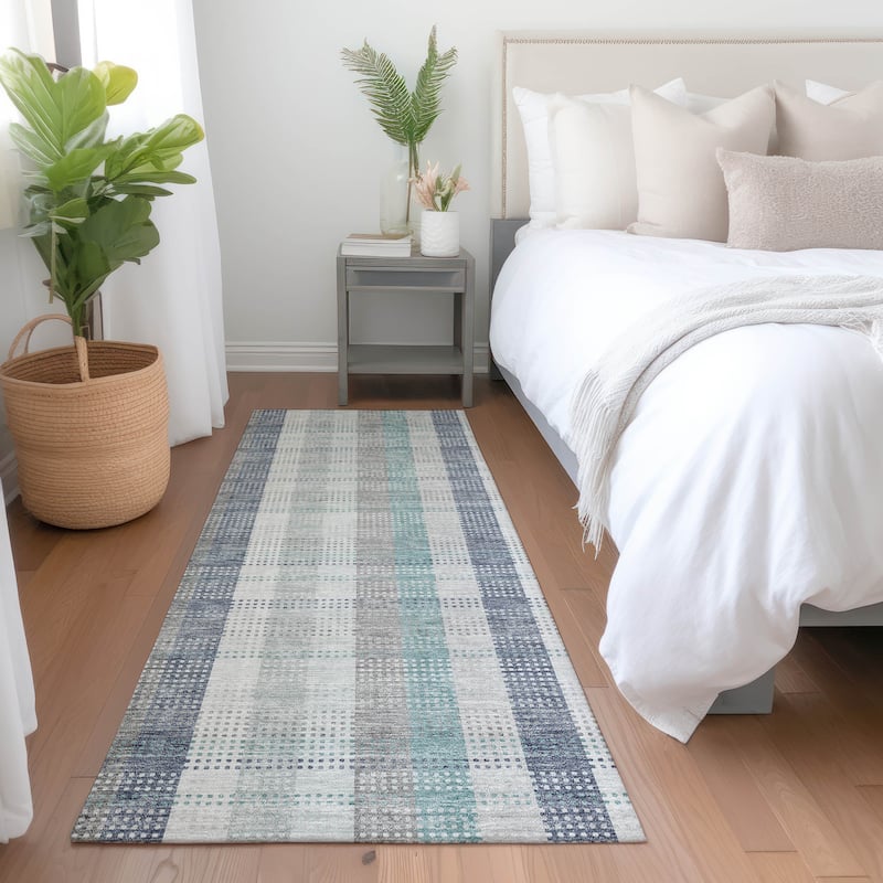 Machine Washable Indoor/ Outdoor Modern Plaid Chantille Rug