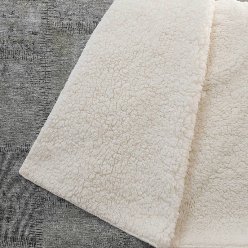 Premium Machine Washable Vintage Patchwork Sherpa Throw Blanket