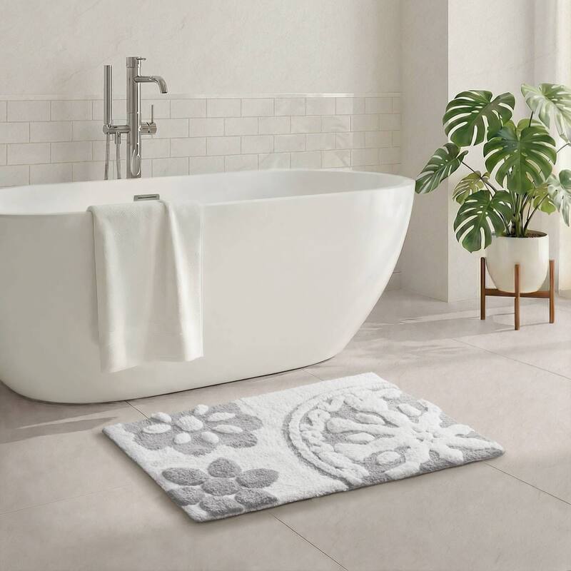 1 Piece 20x30" Medallion Cotton Tufted Bath Rug