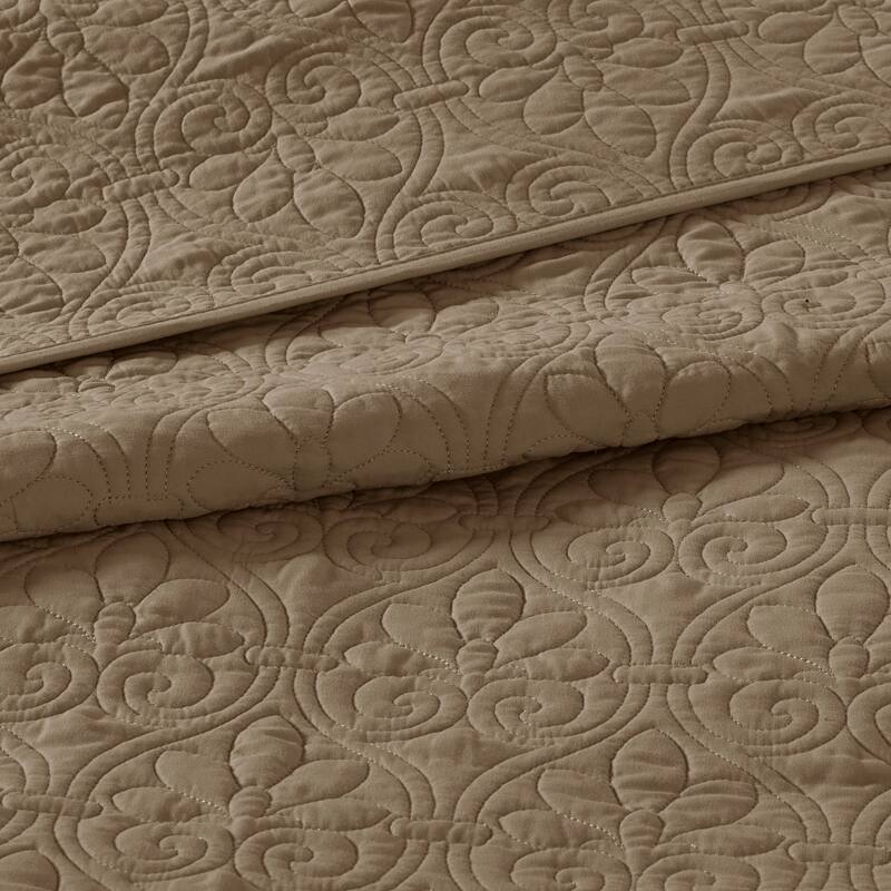 Madison Park Mansfield Reversible Bedspread Set