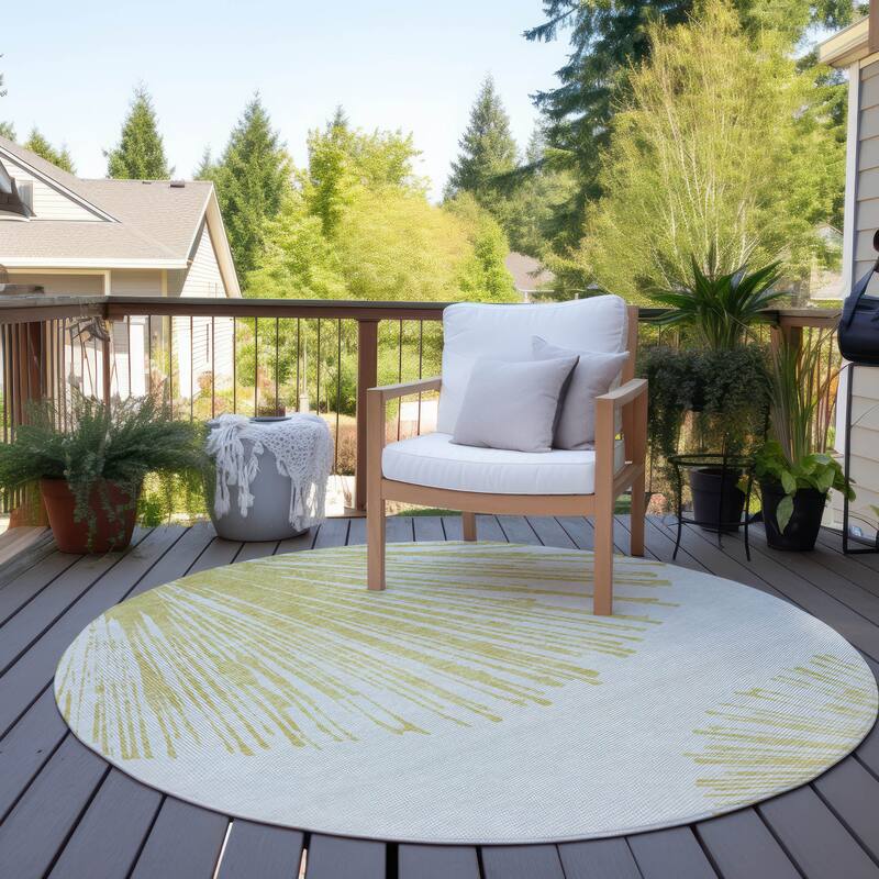 Machine Washable Indoor/ Outdoor Chantille Contemporary Burst Rug
