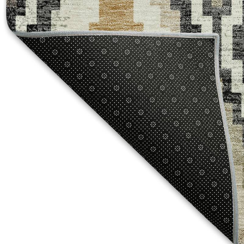 Machine Washable Indoor/ Outdoor Global Geo Chantille Rug