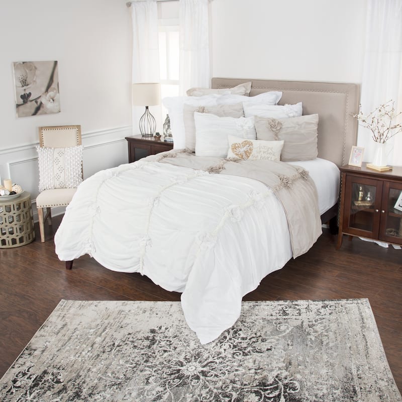 Alyana White Textured Floral Quilt in White