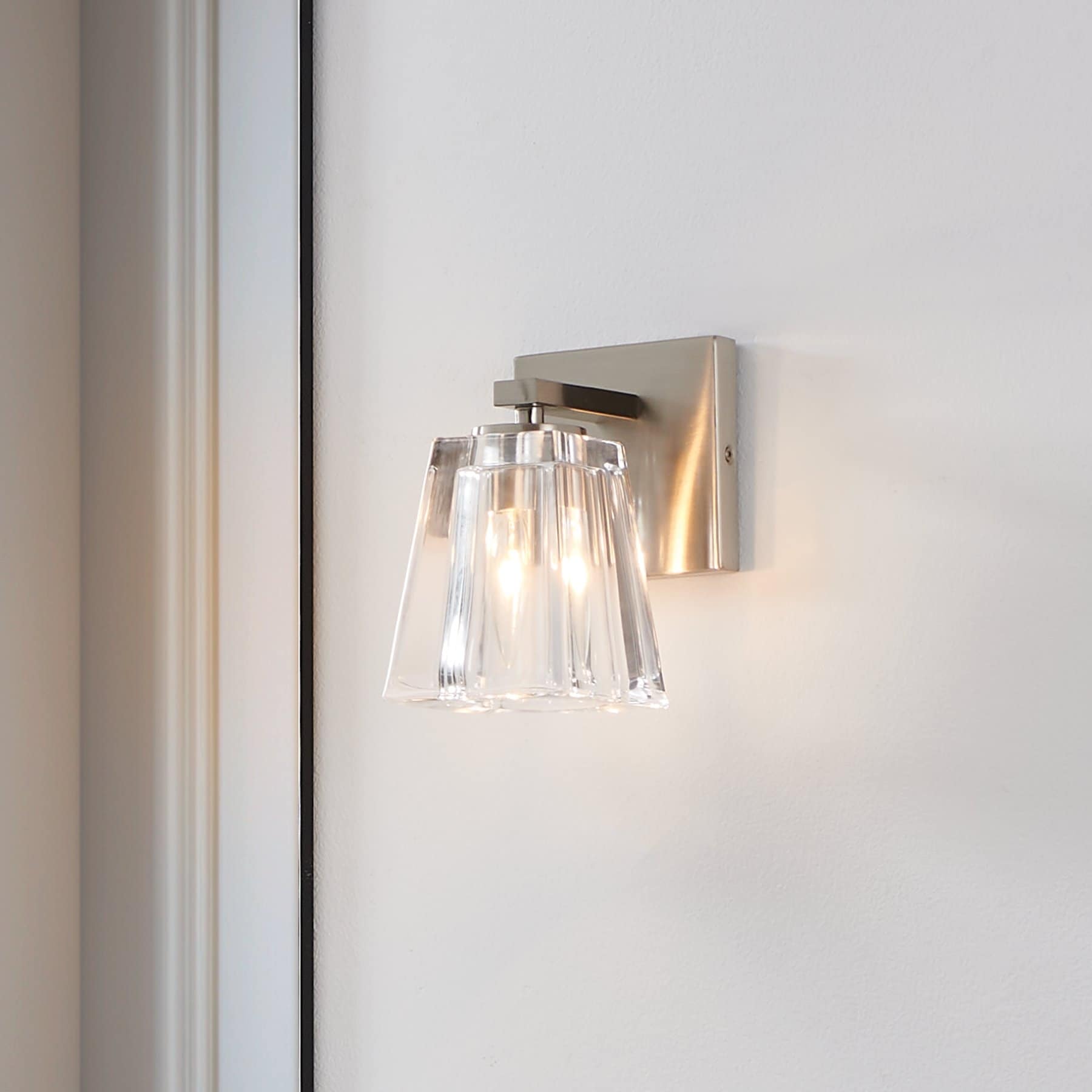 Thesis Valentin 4-inch 1-light Brushed Nickel Vanity Light with Clear Pressed Glass Shade